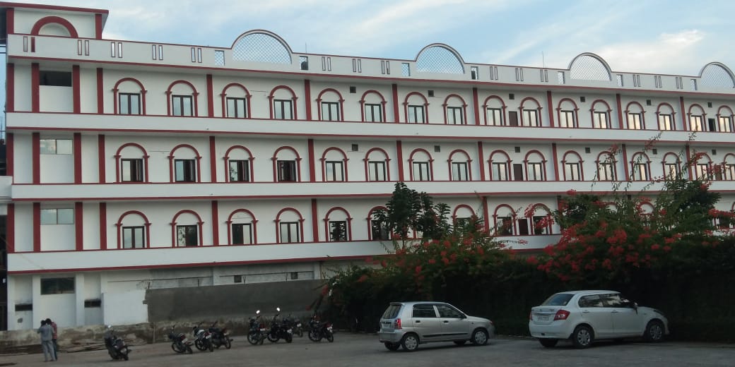 About Roorkee college